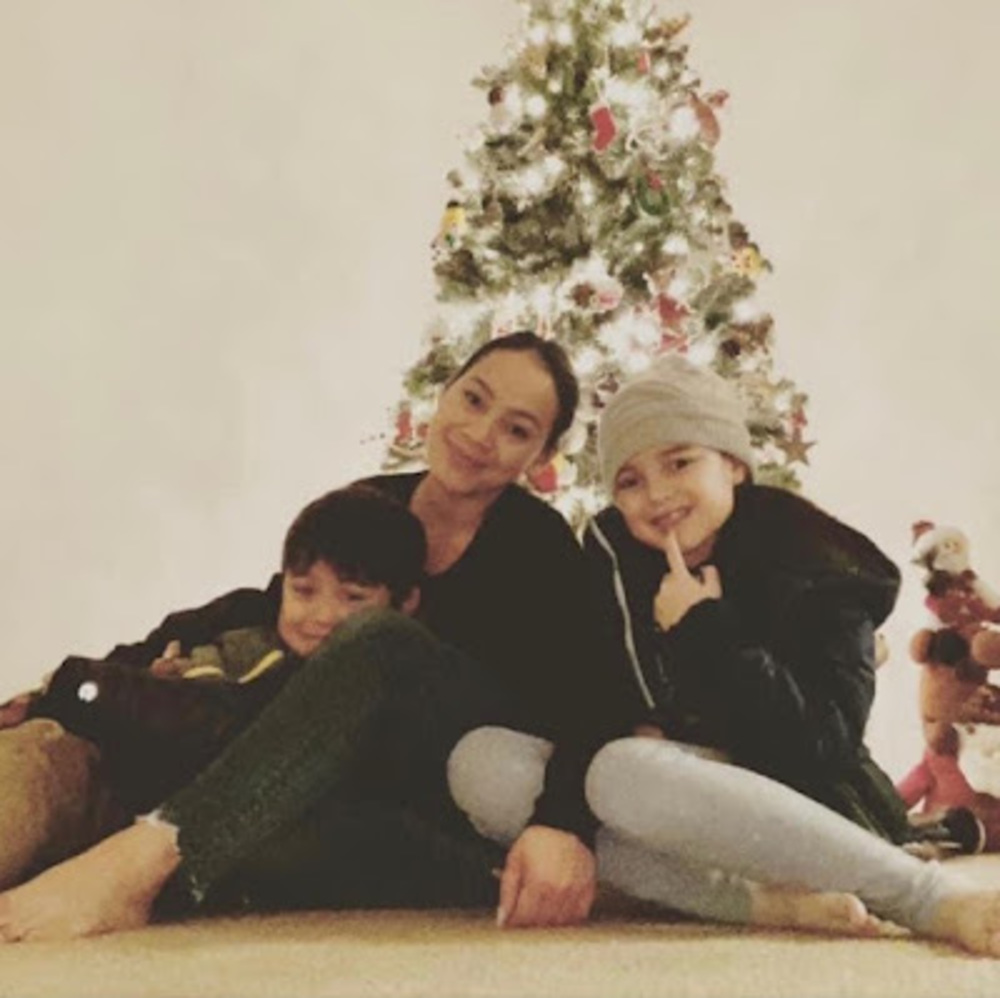 Meet your Posher, Mira